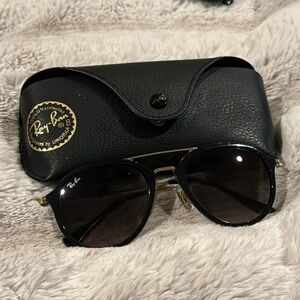 Ray Ban Aviator Sun glasses